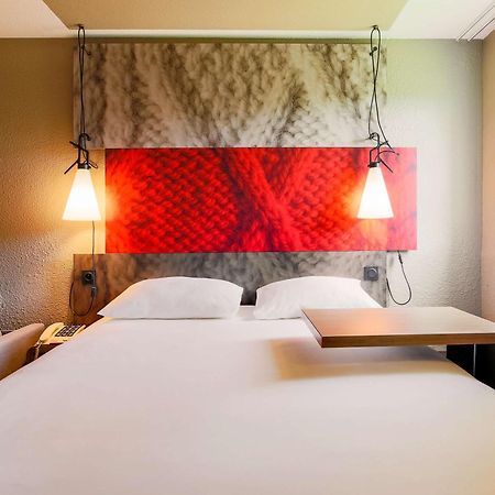 Ibis Carcassonne Est La Cite Hotel Exterior photo