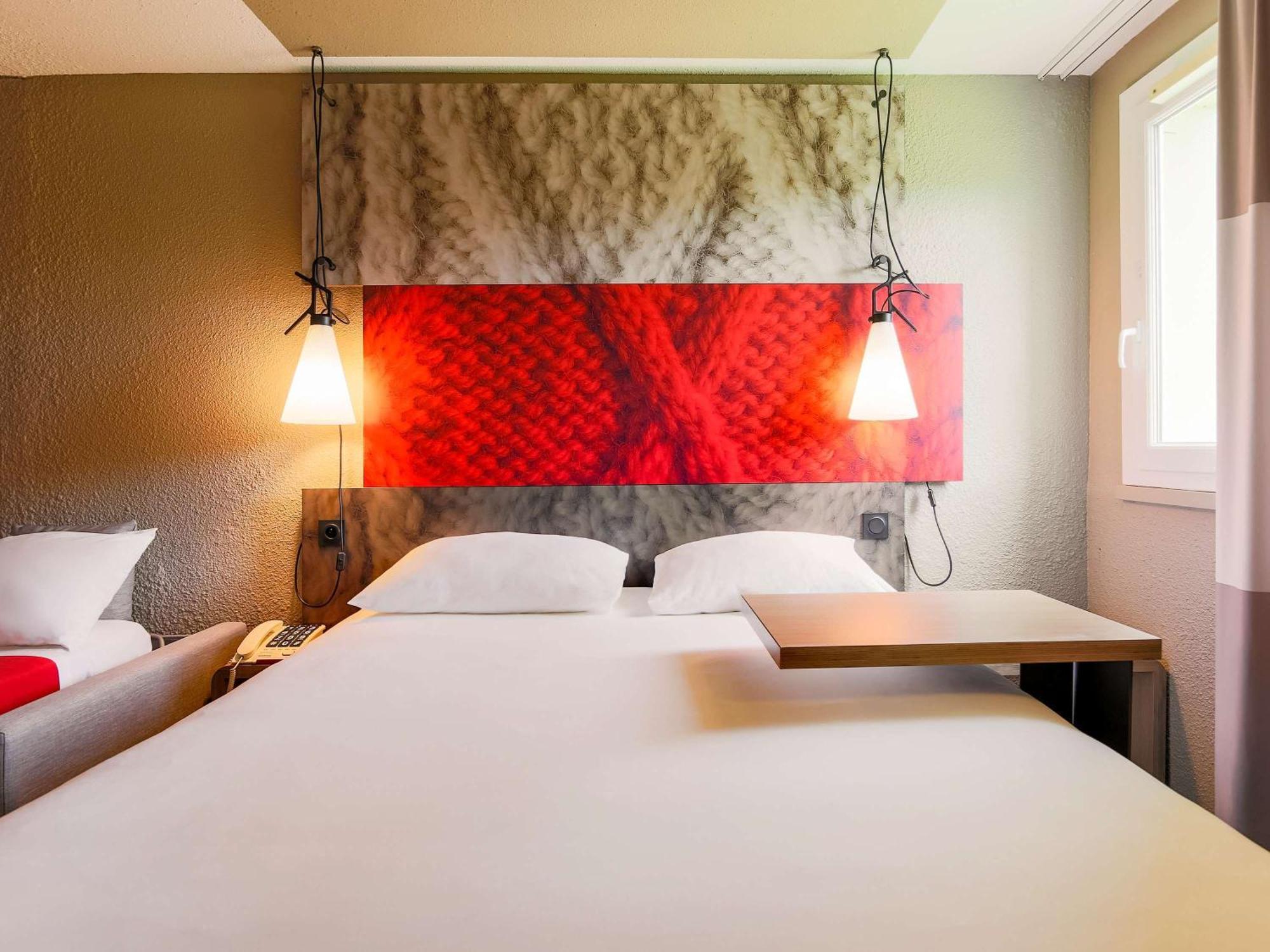 Ibis Carcassonne Est La Cite Hotel Exterior photo